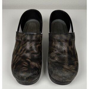 DANSKO Clogs Slip Resistant Tiger Swirl Pattern Textured Size 38 US 7.5-8